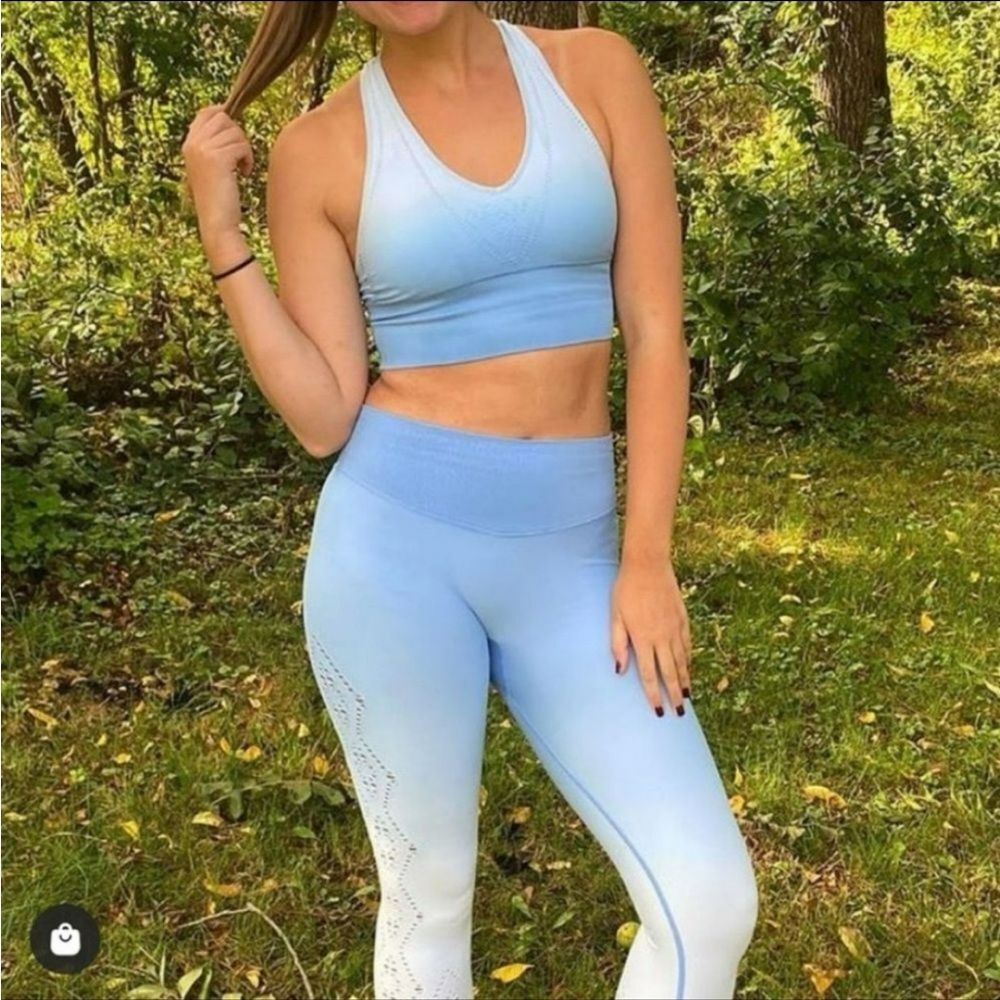 PINK Victoria’s Secret seamless sports bra  leggings set light blue ombre